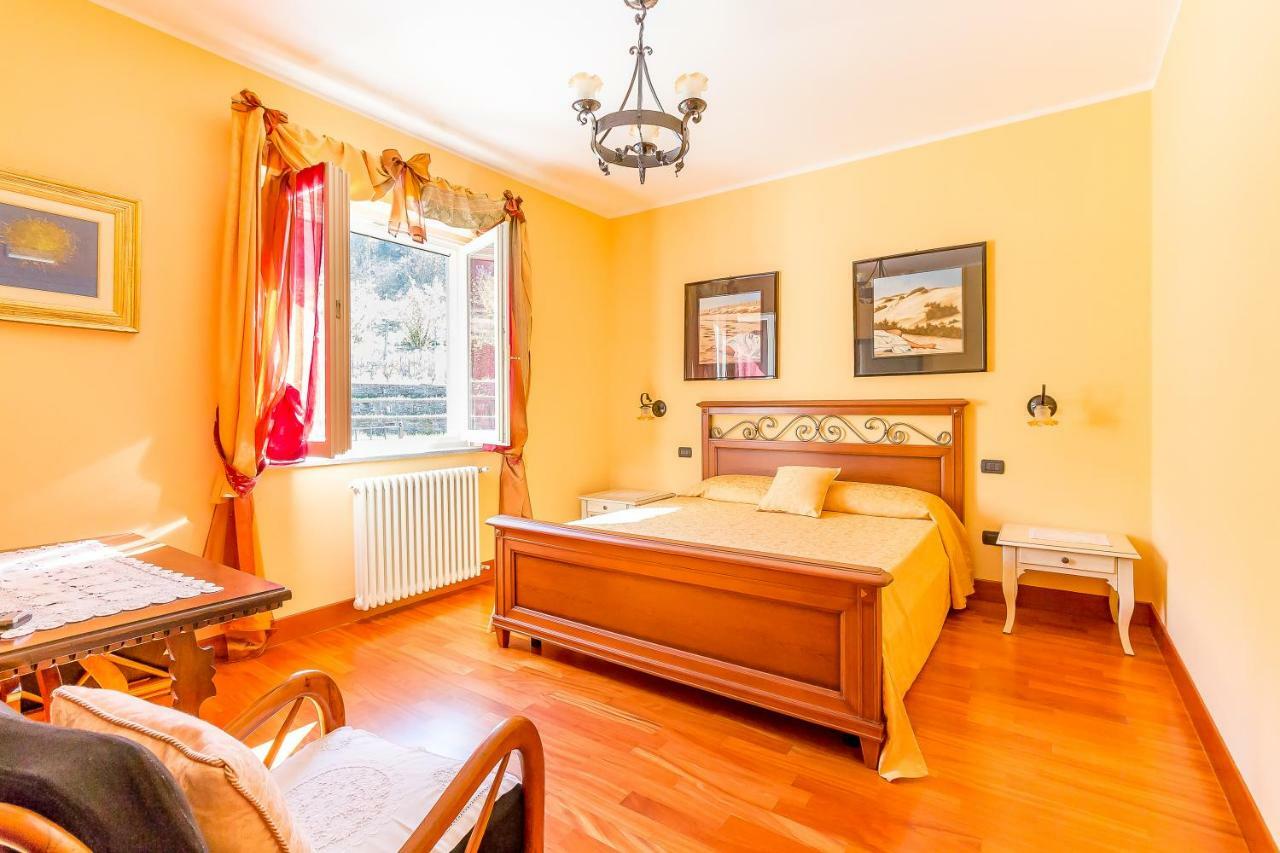 Castelletto Soprano Tenuta Pian D'Attesio - Agriturismo מראה חיצוני תמונה