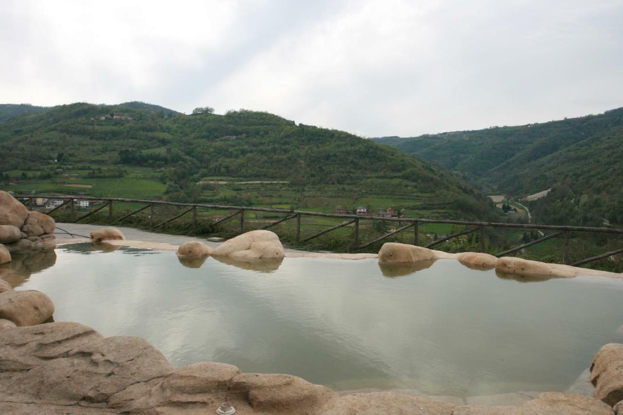 Castelletto Soprano Tenuta Pian D'Attesio - Agriturismo מראה חיצוני תמונה
